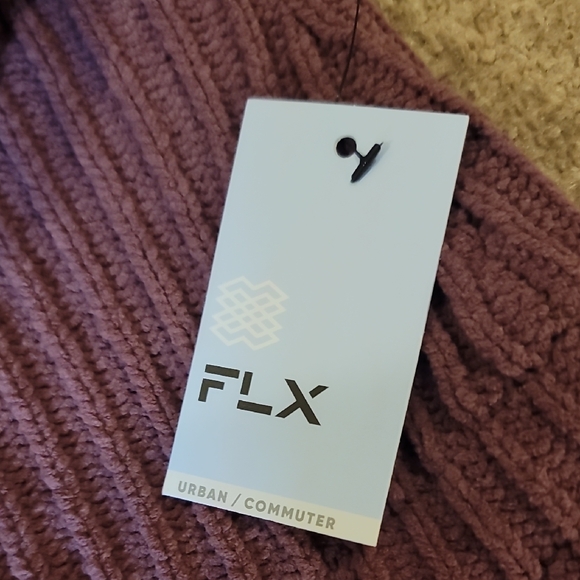 Urban/Commuter Ribbed Knit Cardigan - Picture 5 of 5